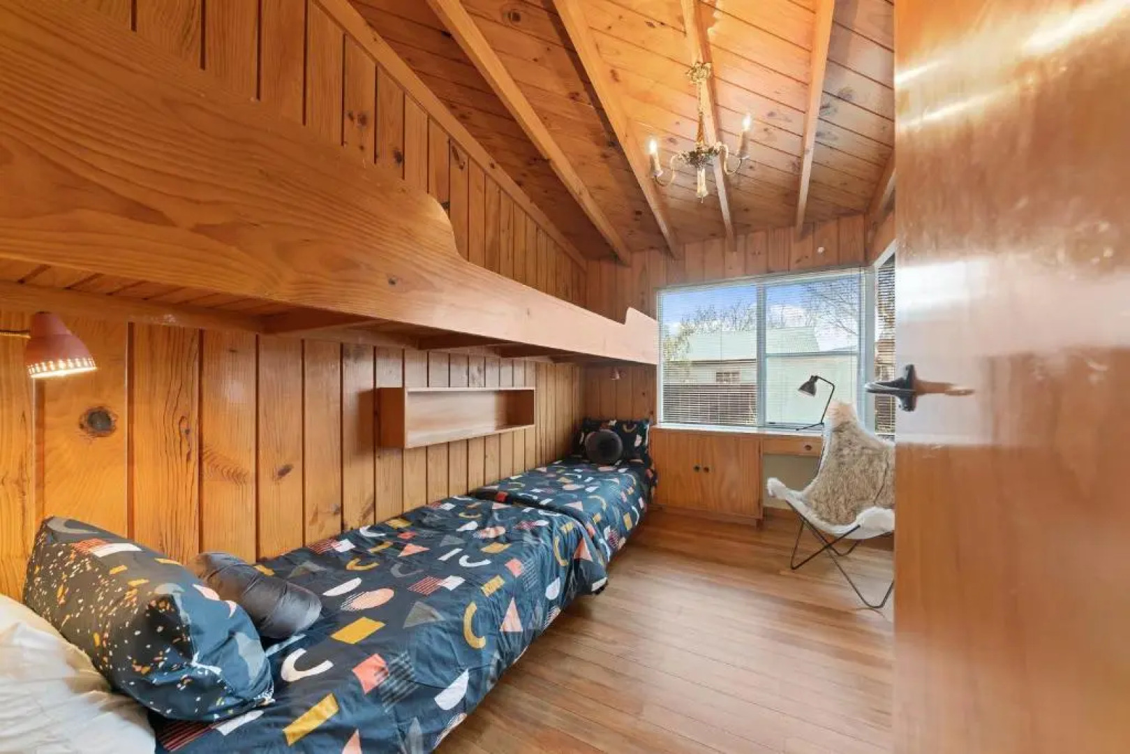 The Walnut Tree House - Martinborough Holiday Home