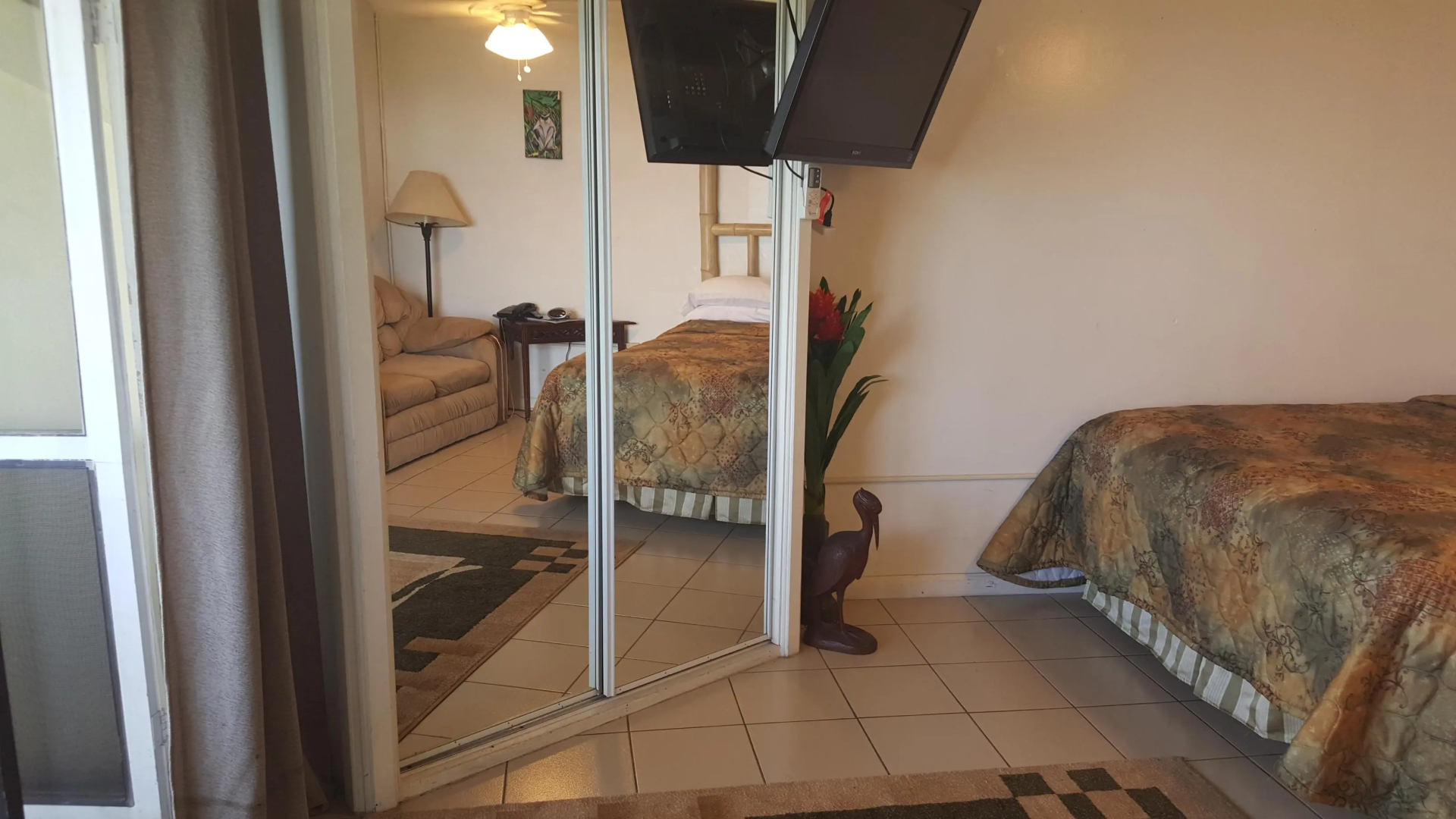Sunset Gardens Guesthouse