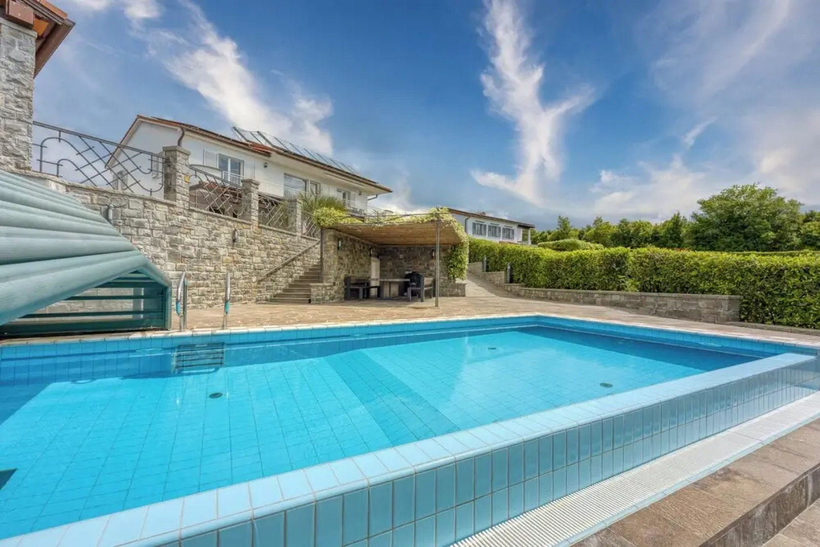 Pool Studio Debeli Rtic 2