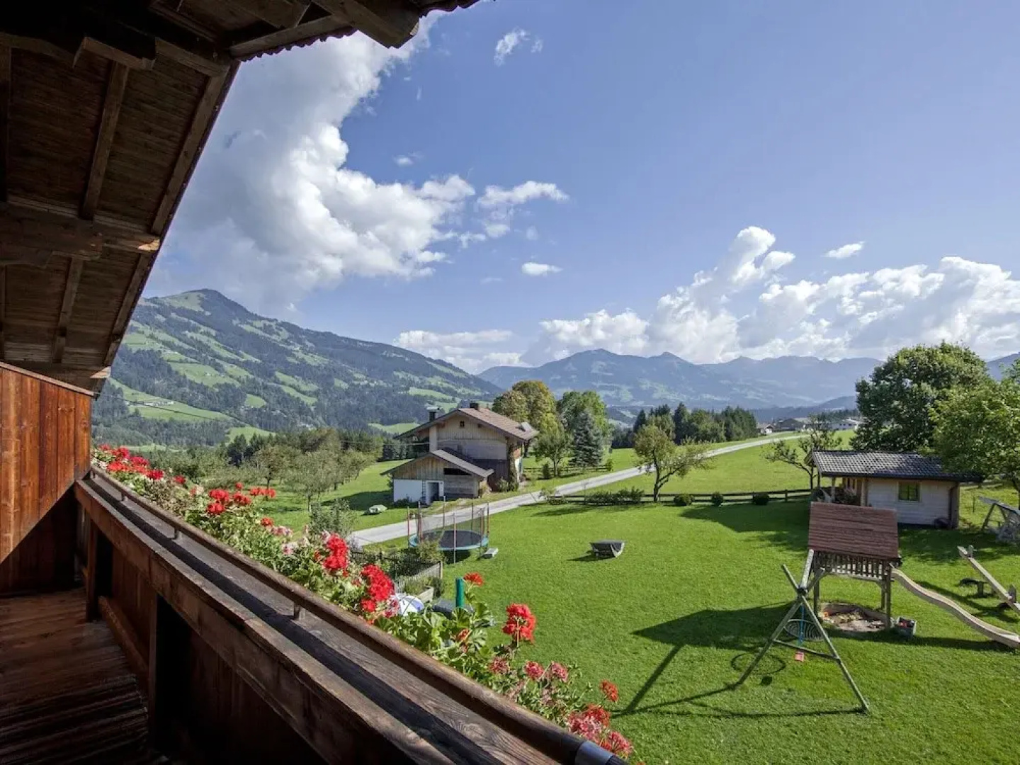 Wooden Apartment With Mountain View