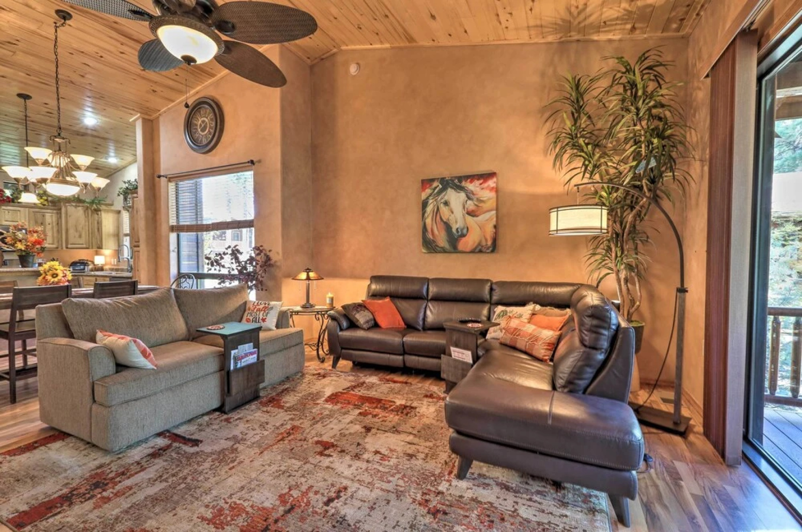 Pet-friendly Show Low Townhome w/ Deck & Grill!