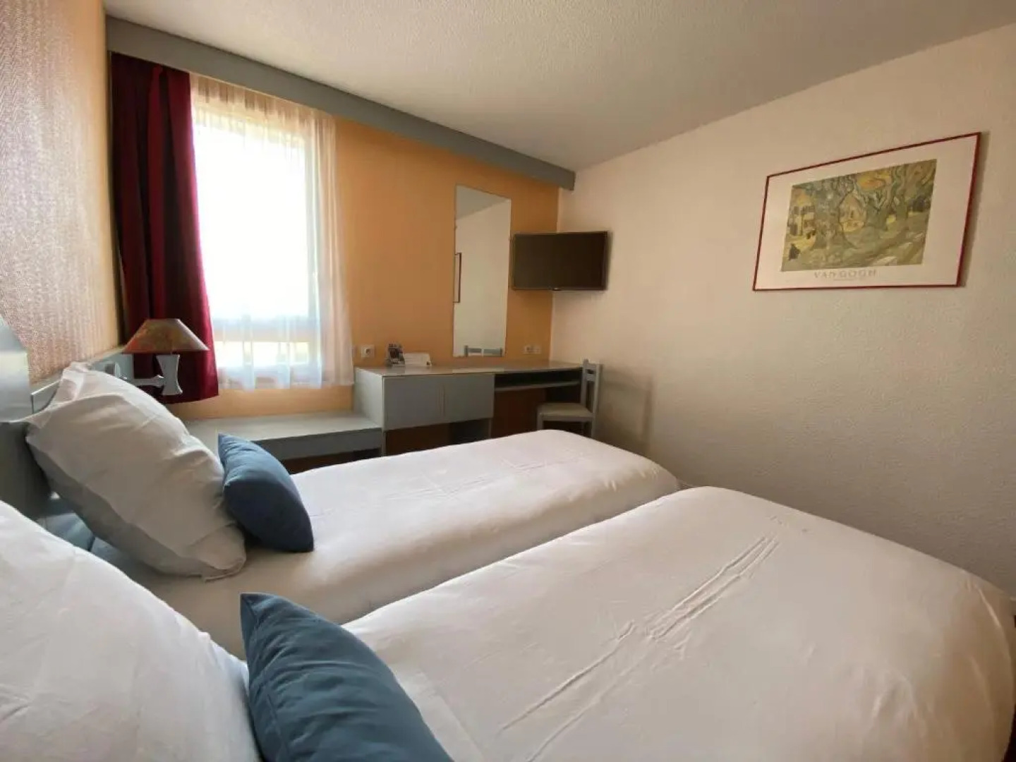 Brit Hotel Essentiel Moulins Avermes