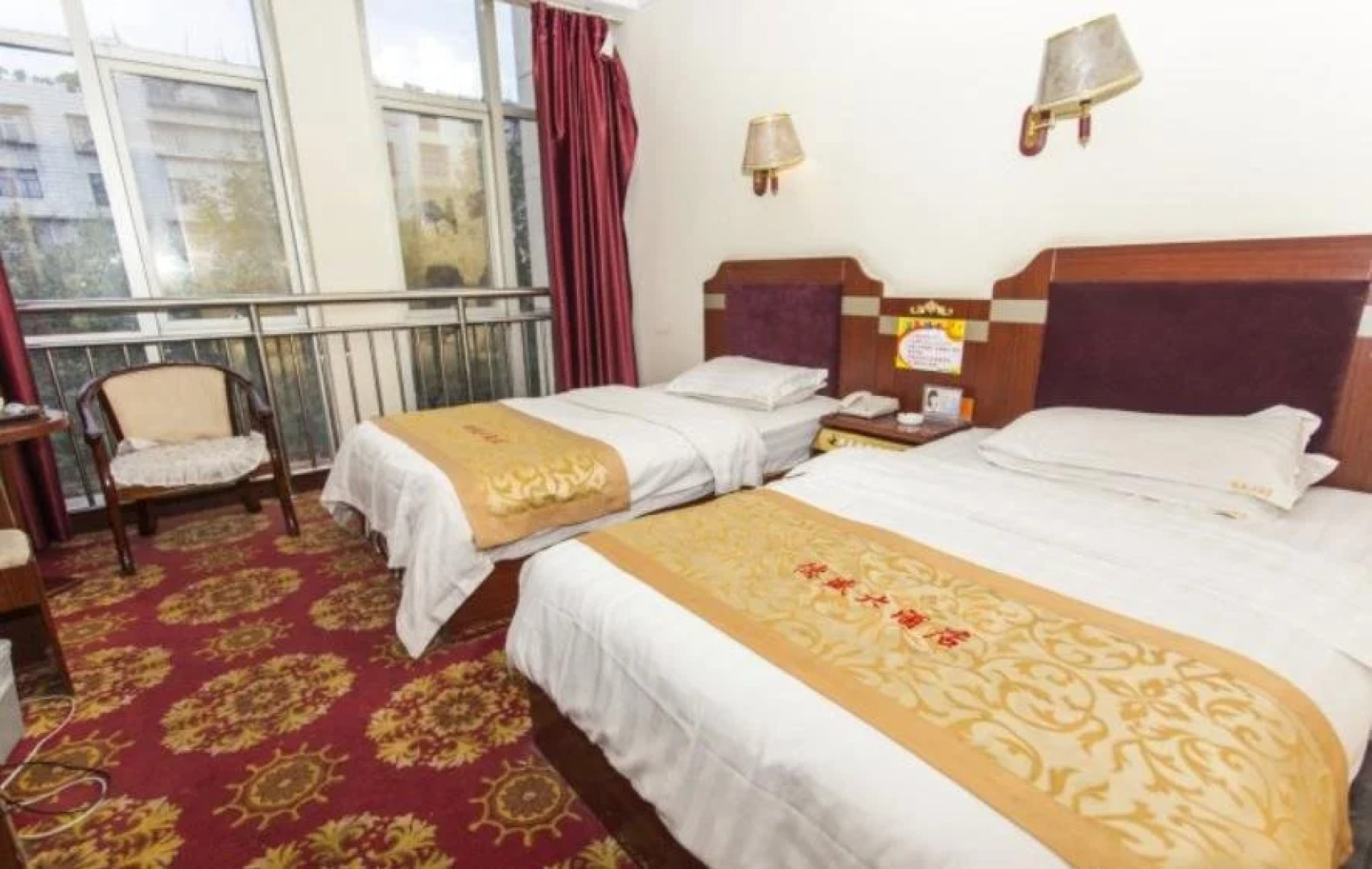 Qujing Desheng Hotel