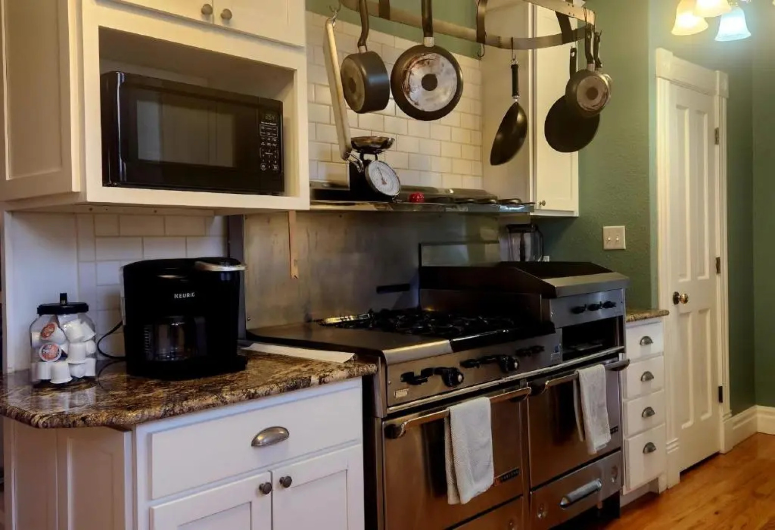 Downen House Bed & Breakfast