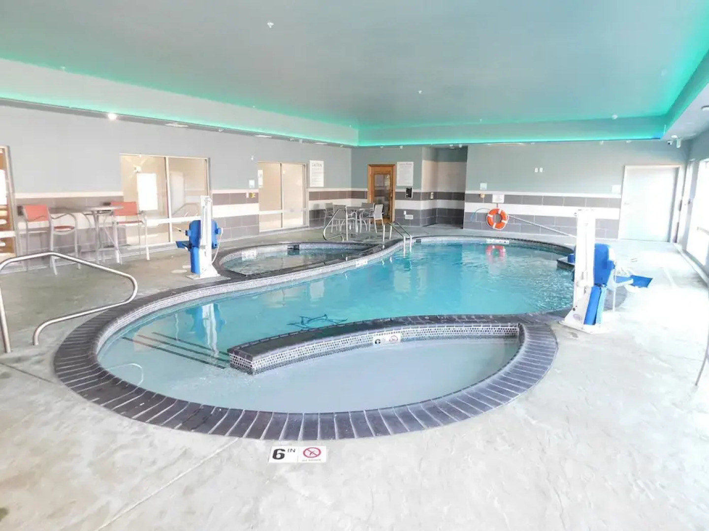 Holiday Inn Express and Suites Canon City