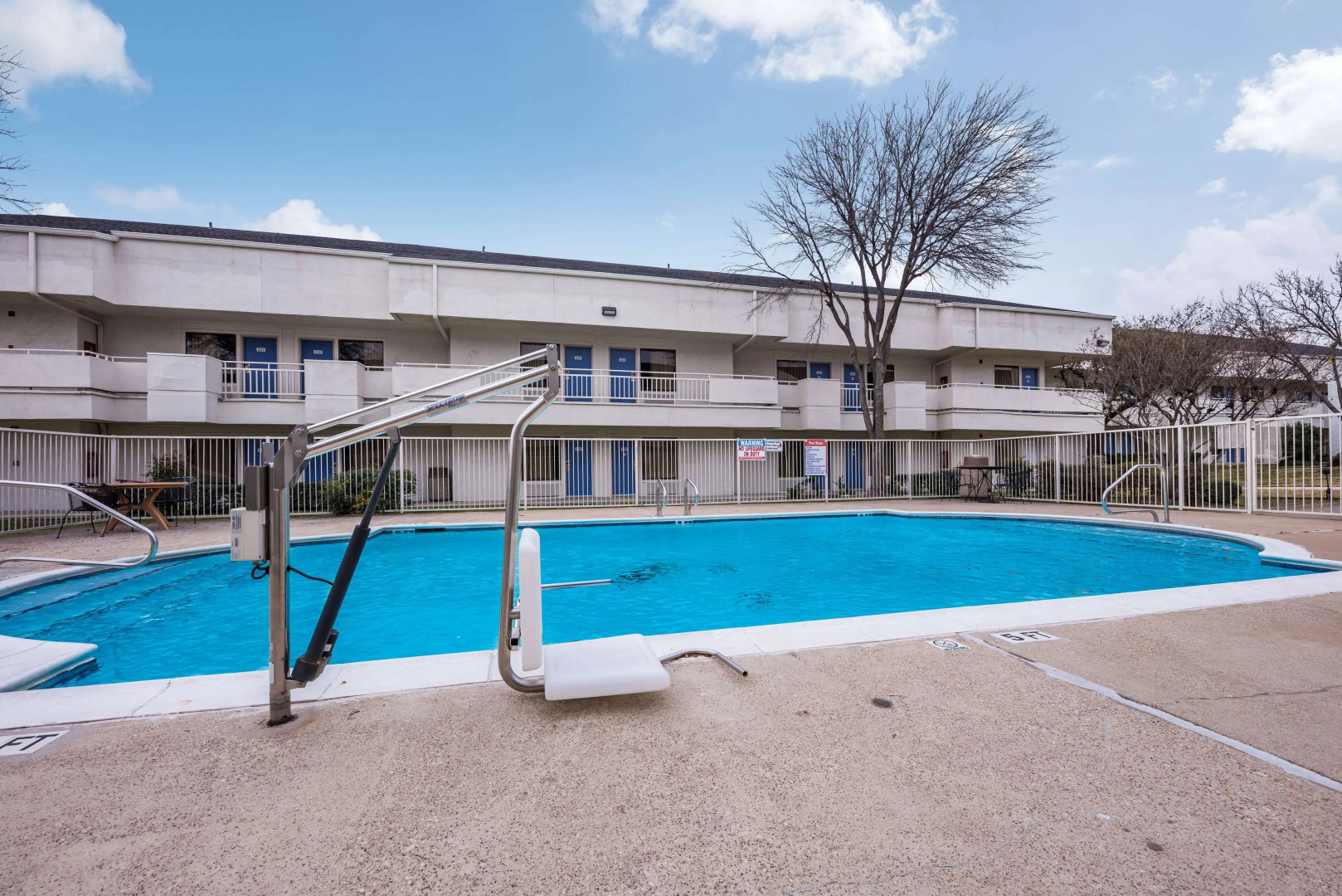 Motel 6 Dallas - Irving DFW Airport East