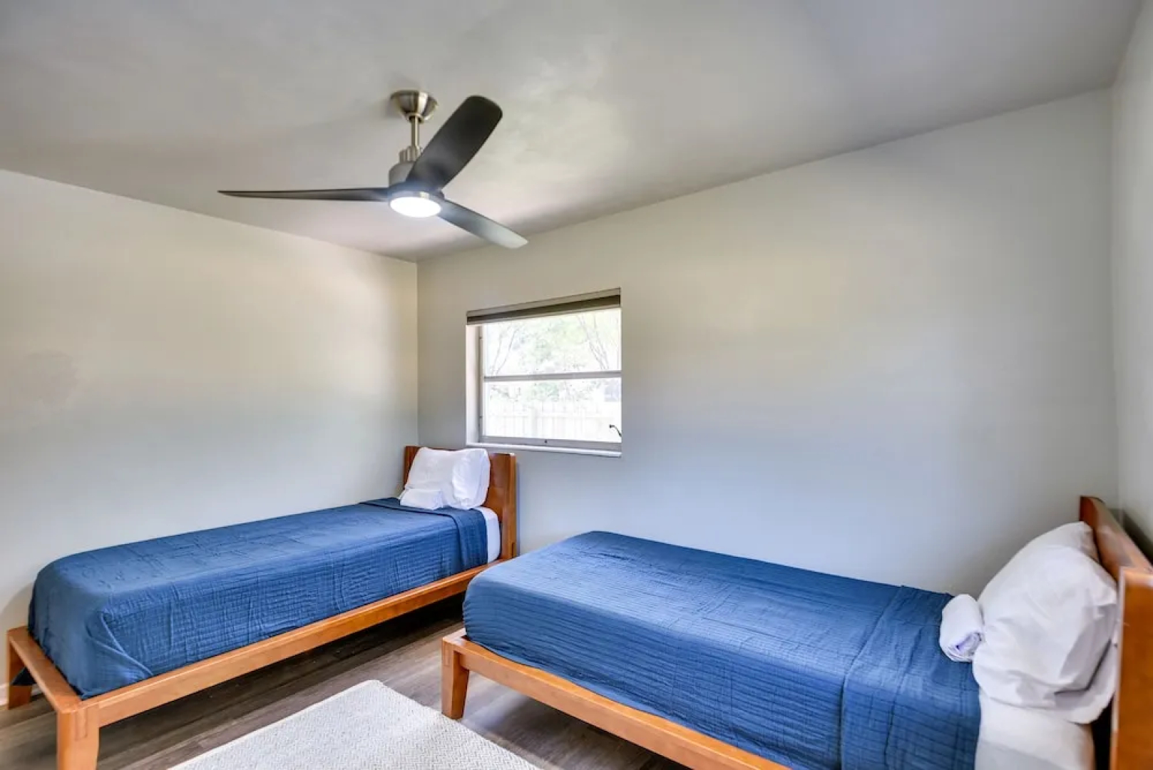 Vibrant Deland House Near Stetson University!