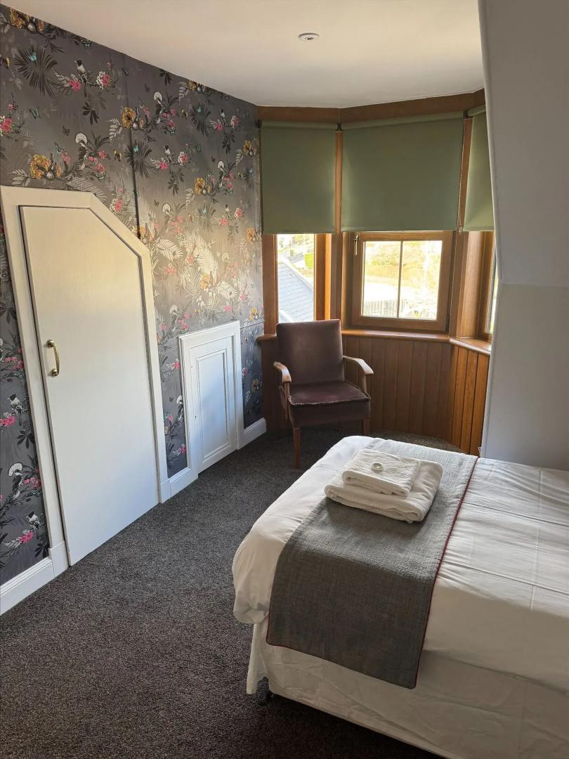 Hillside Hotel