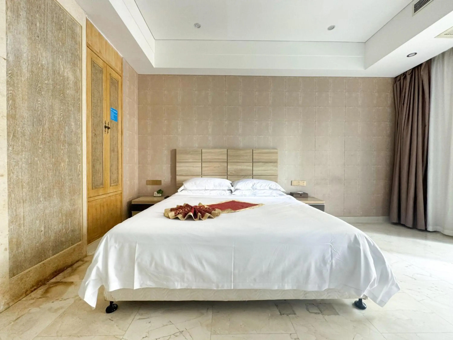 Отель Barry Boutique Seaview Sanya