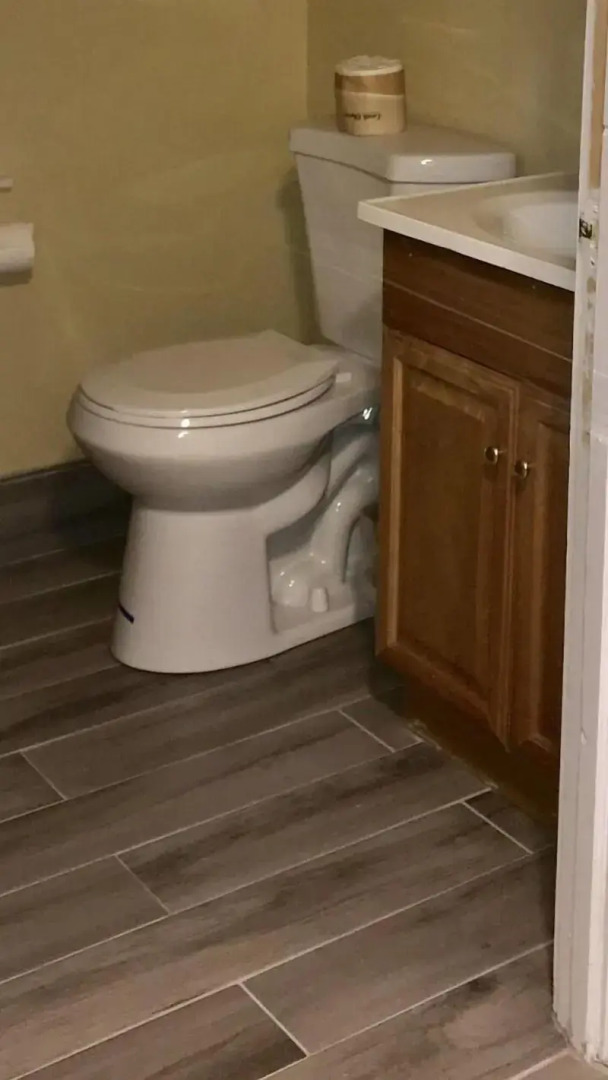 Swiss Chalets Village Inn