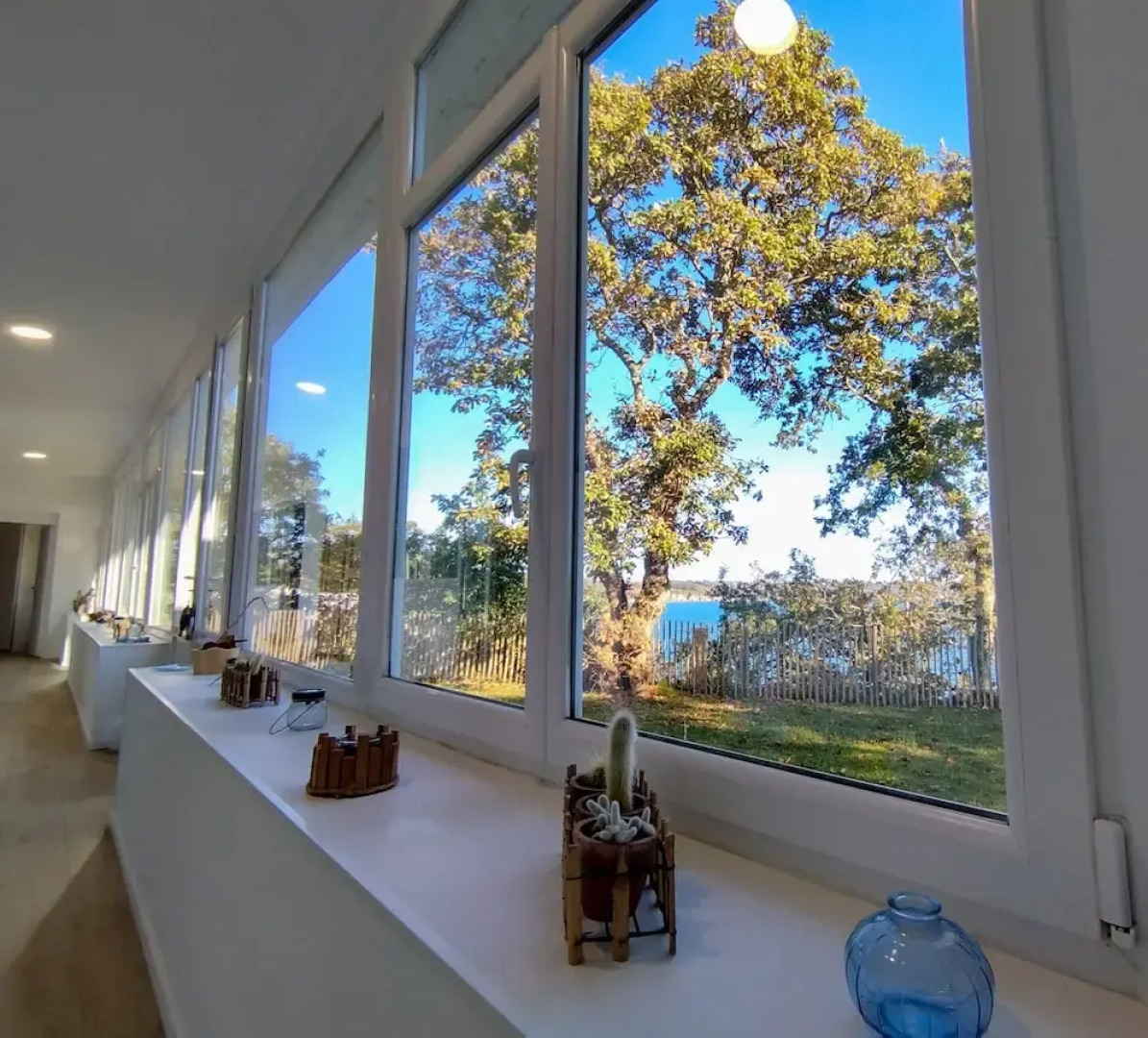 Superb Villa With sea View Near the Beach