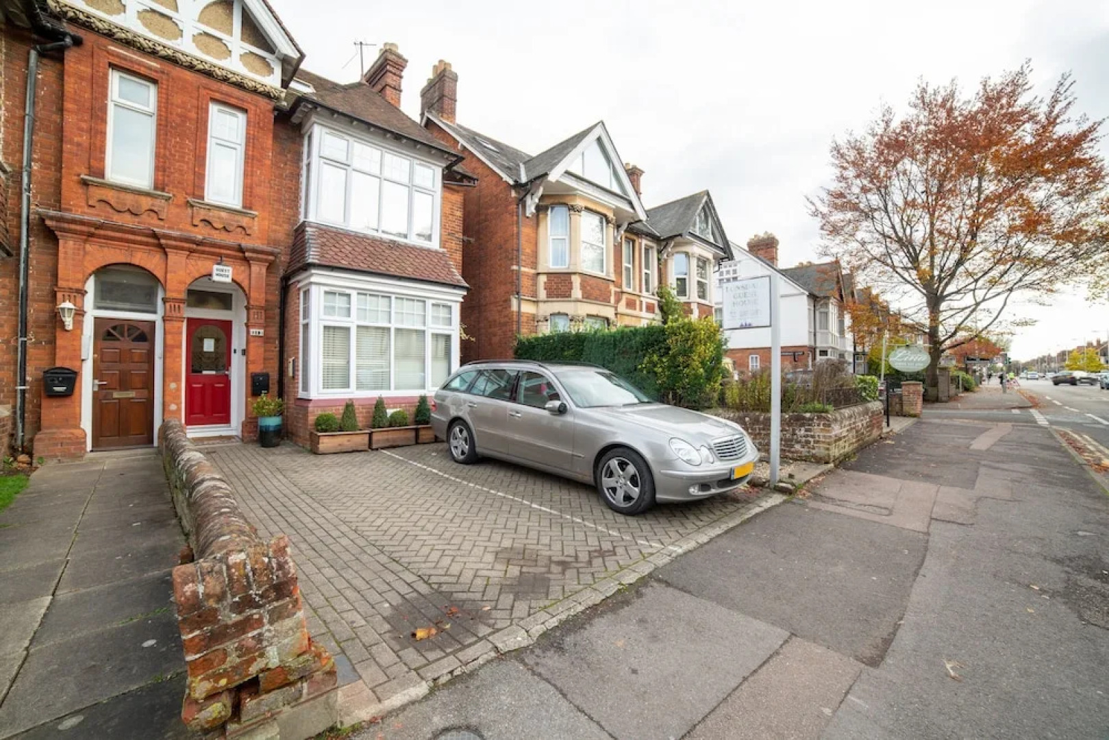 OYO Lonsdale Guest House