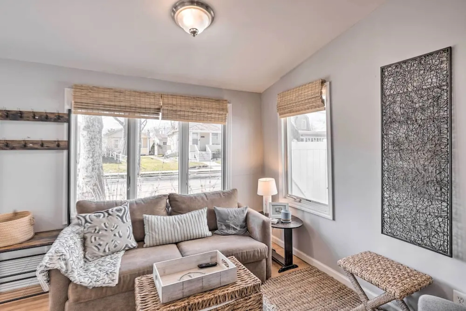 Bright Belmar Cottage < Half Mi to Boardwalk!