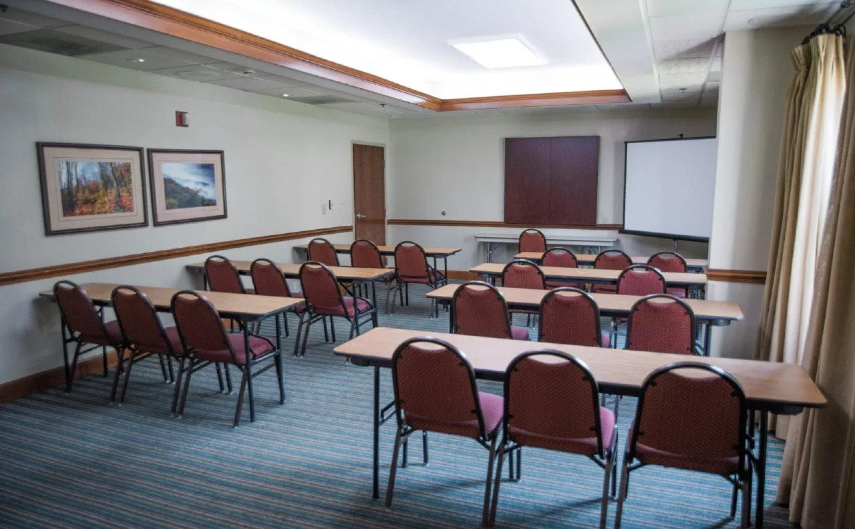 Holiday Inn Express Hotel & Suites Conover (Hickory Area) by IHG