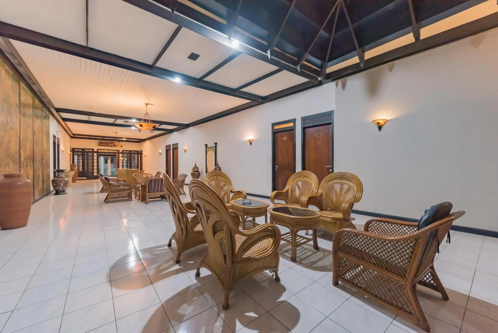 Crown Hotel Tasikmalaya