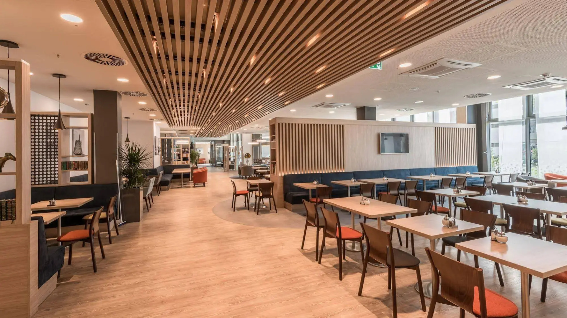 Premier Inn Cologne City Sud Hotel