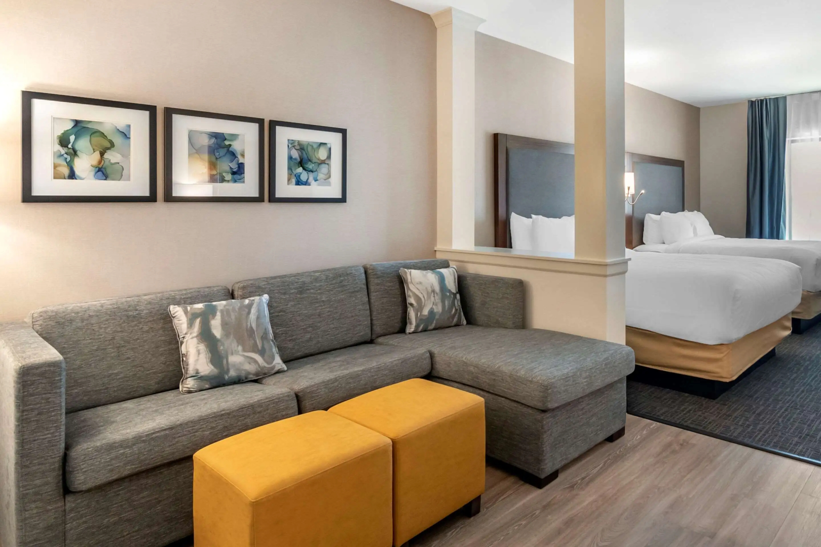 Comfort Suites Grandview - Kansas City