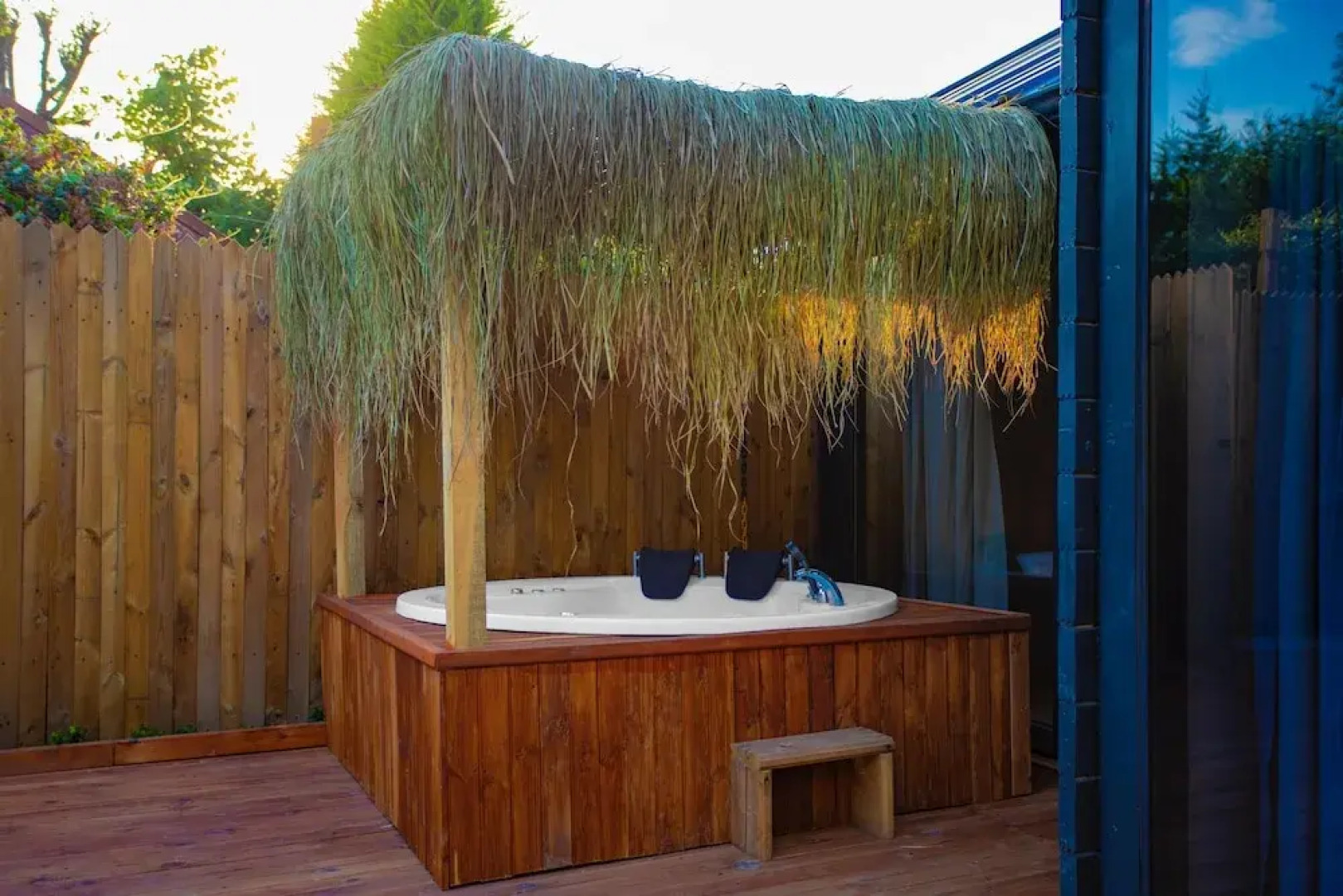 Adesa Bungalow Hotel