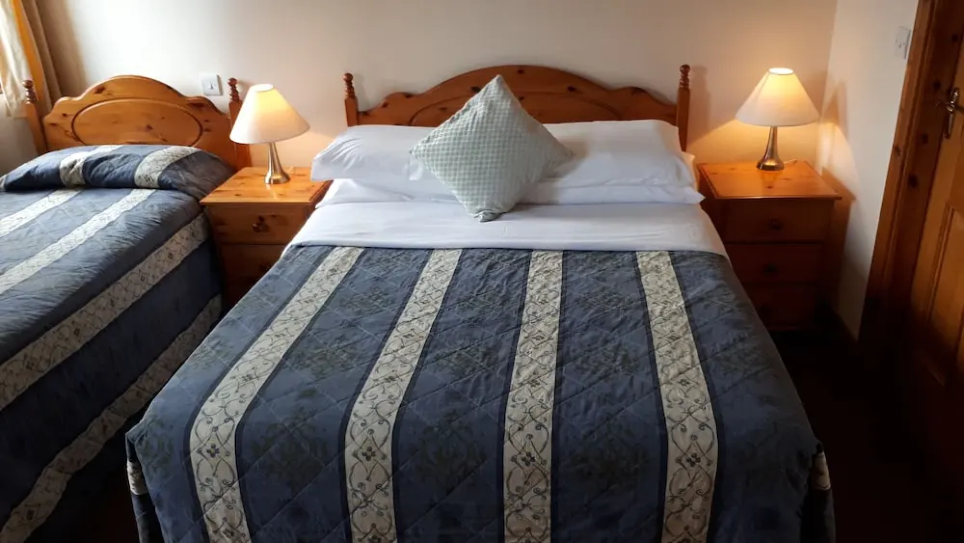 Dingle Harbour Nights B&B
