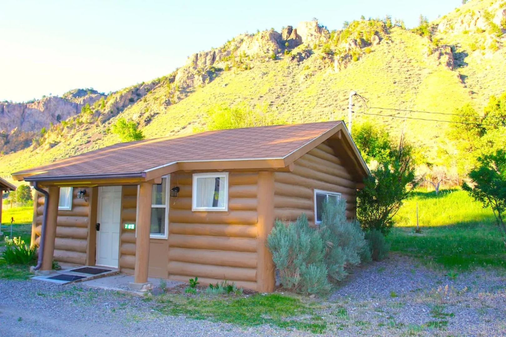 Yellowstone Hot Spring Cabins