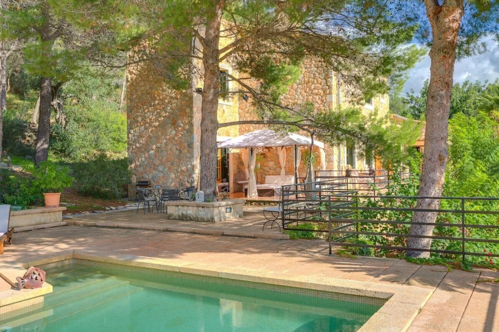 New! Villa Alaro by Priority