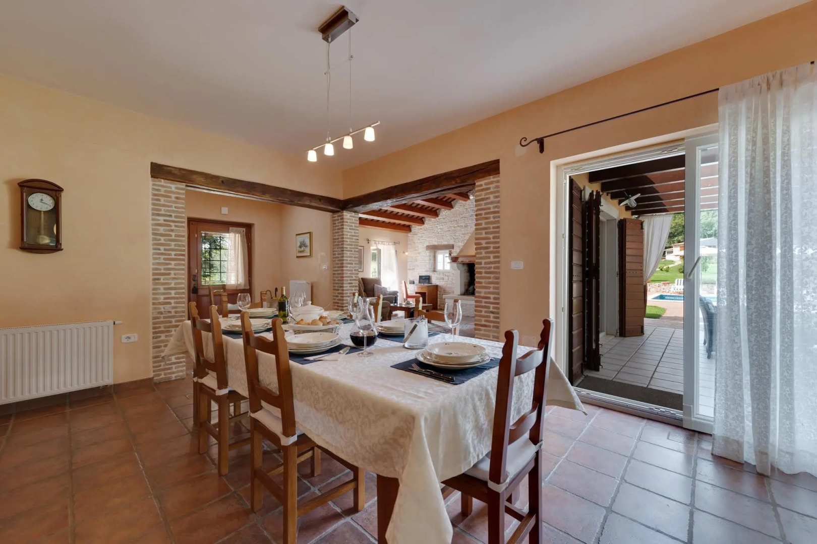 Lipa in Krnica with 4 bedrooms and 3 bathrooms