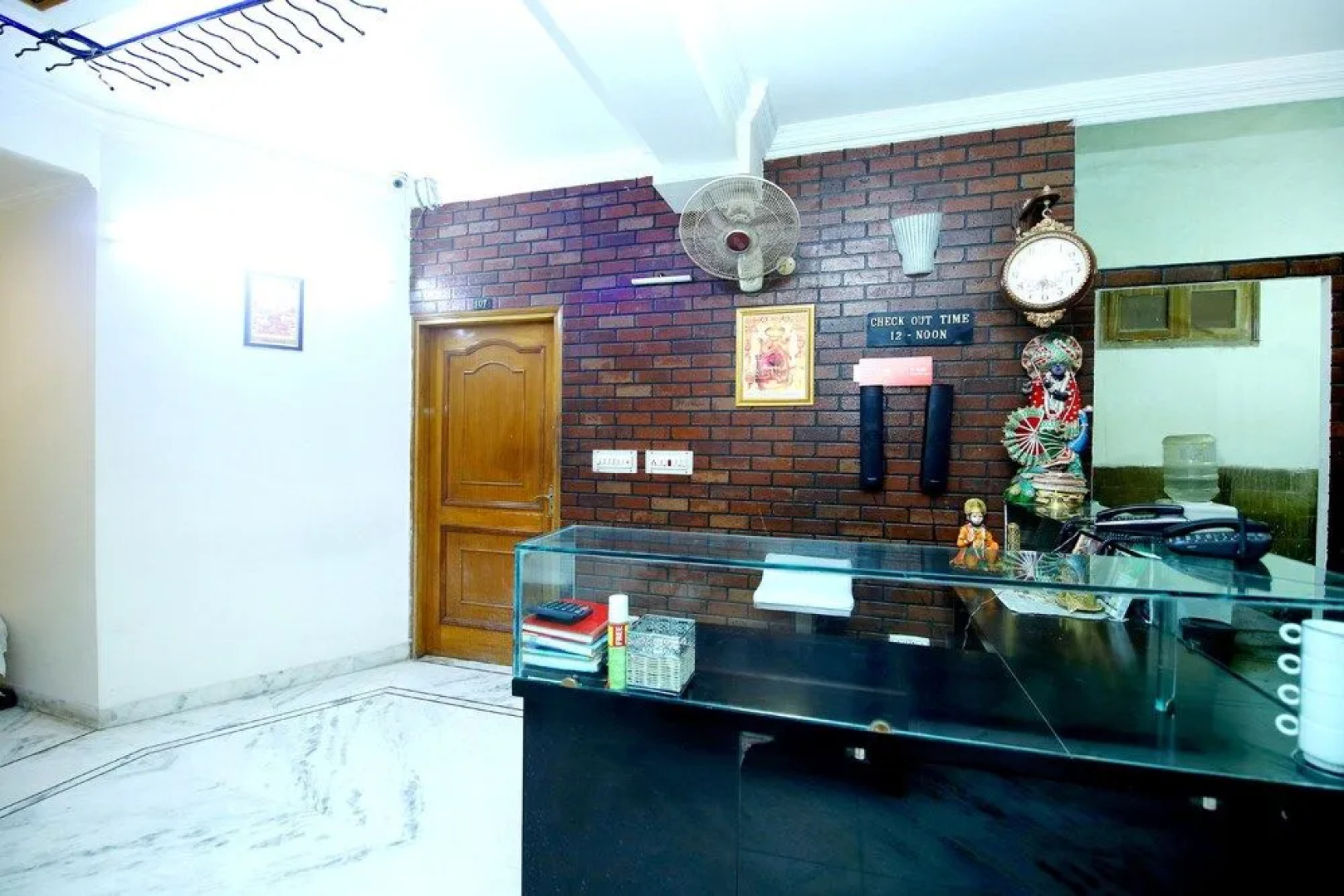 Oyo 41618 Hotel Regency