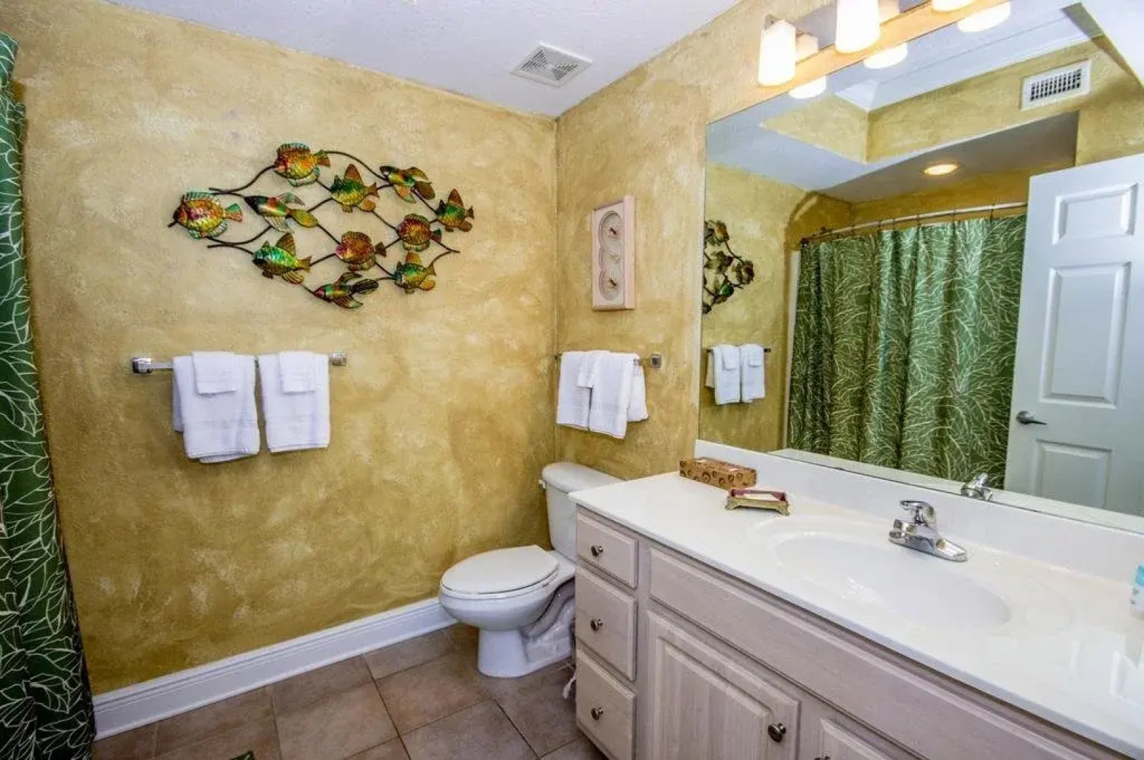 Crystal Shores West 202