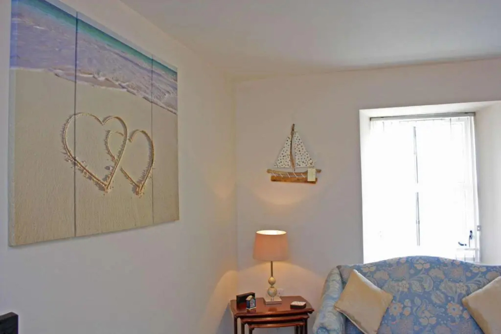 Apartment 8, The Granary