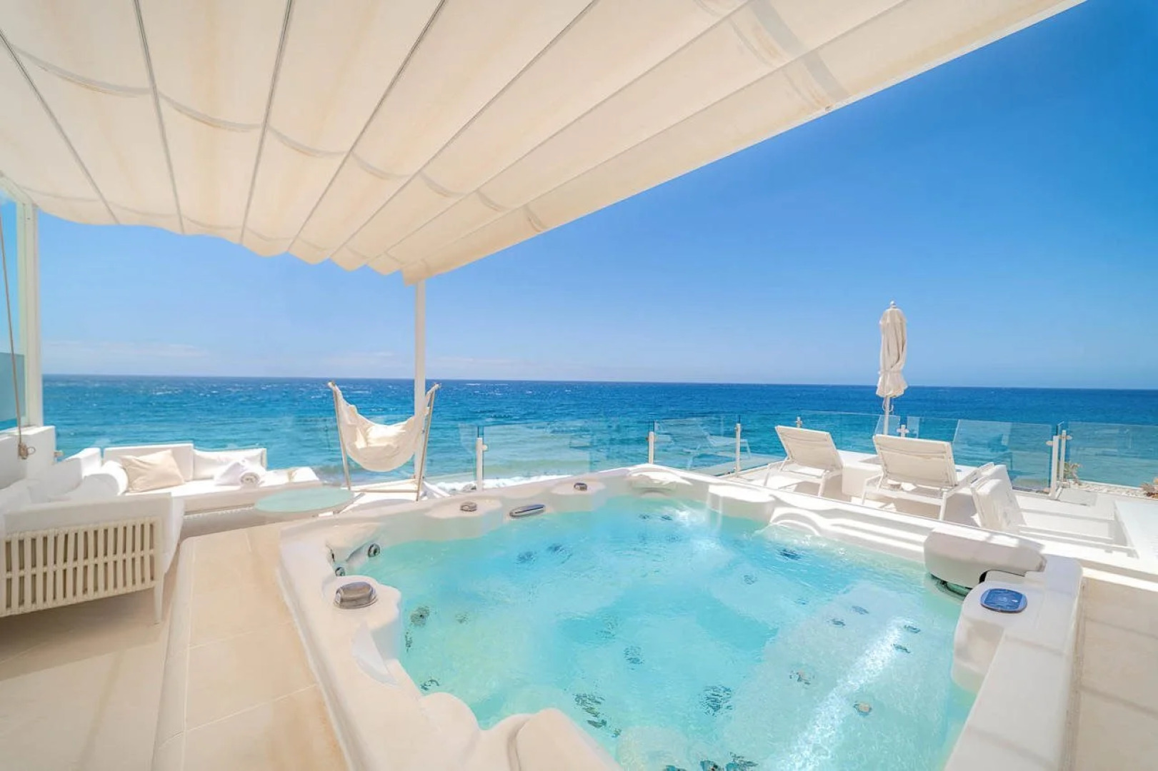 Lani's Suites de Luxe - Adults Only