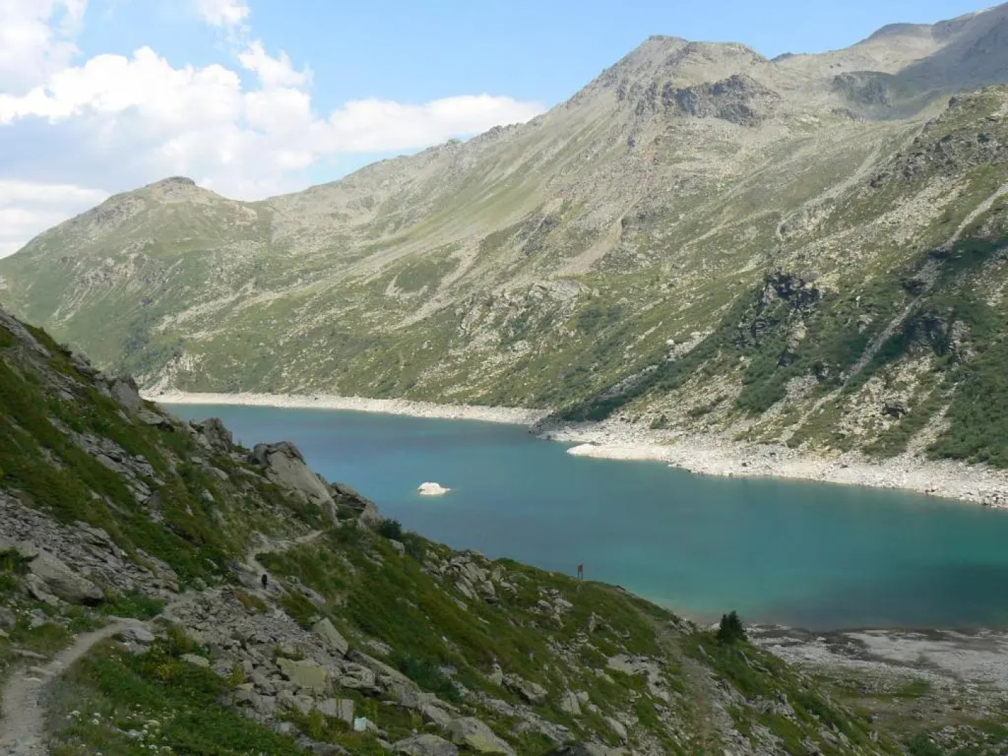 Le Hameau SPA & PISCINE appartement 2 pieces 4pers by Alpvision Residences