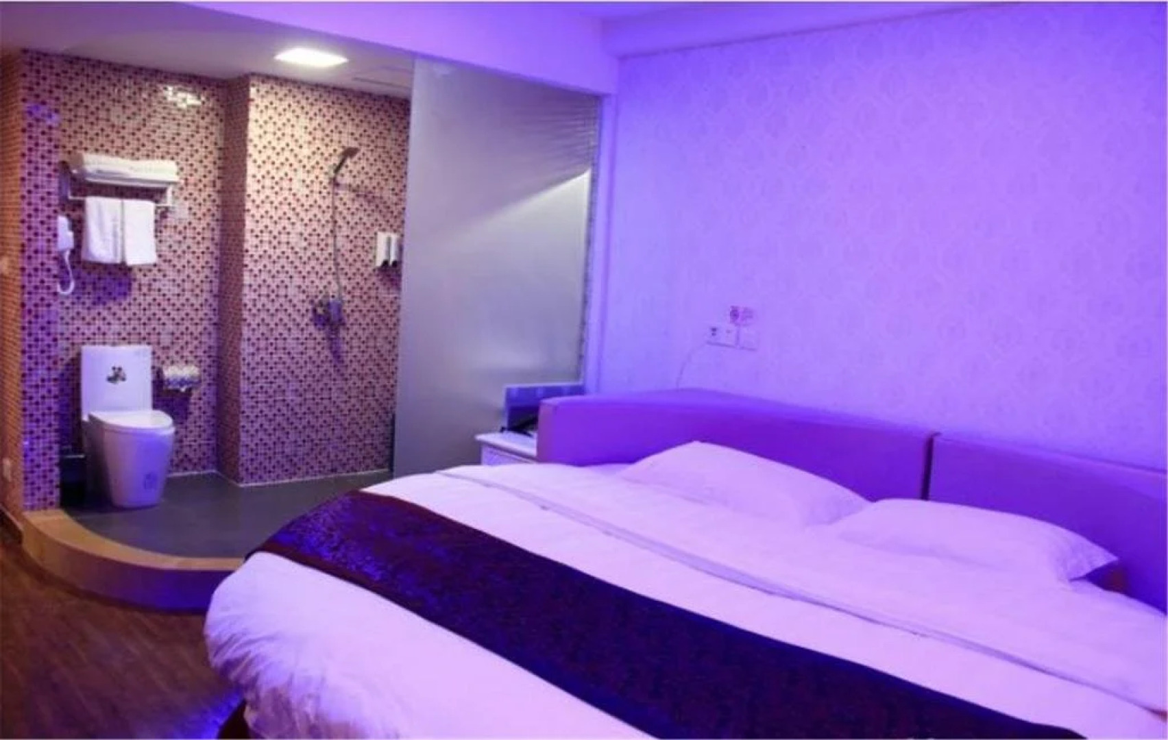 Heze E Home Business Hotel