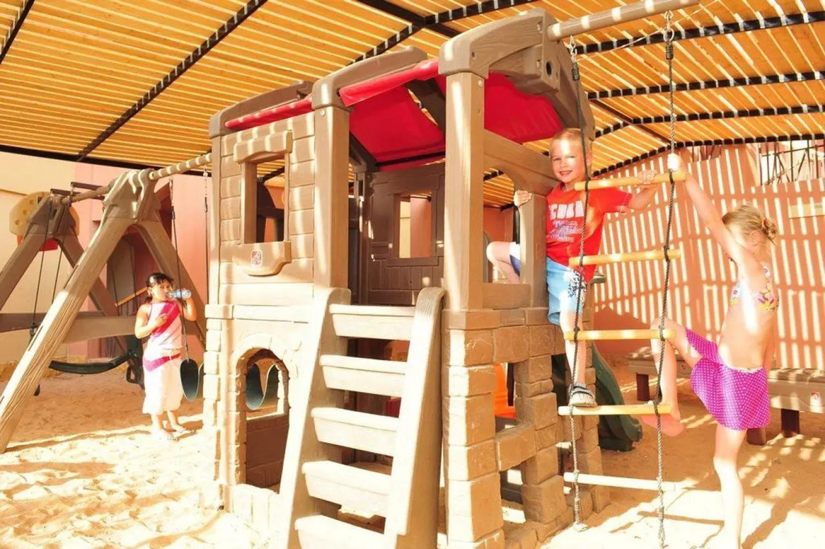 Marina Plaza Hotel, Tala Bay