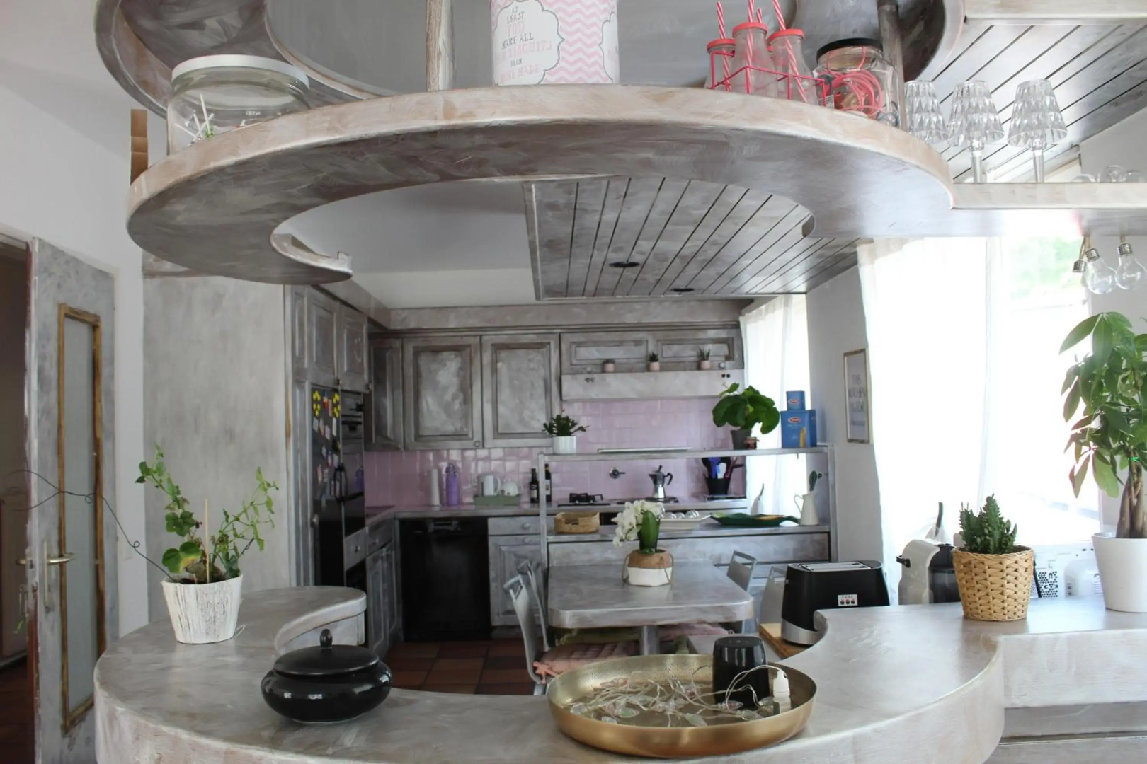 Appartamento con terrazza a due minuti dal lago