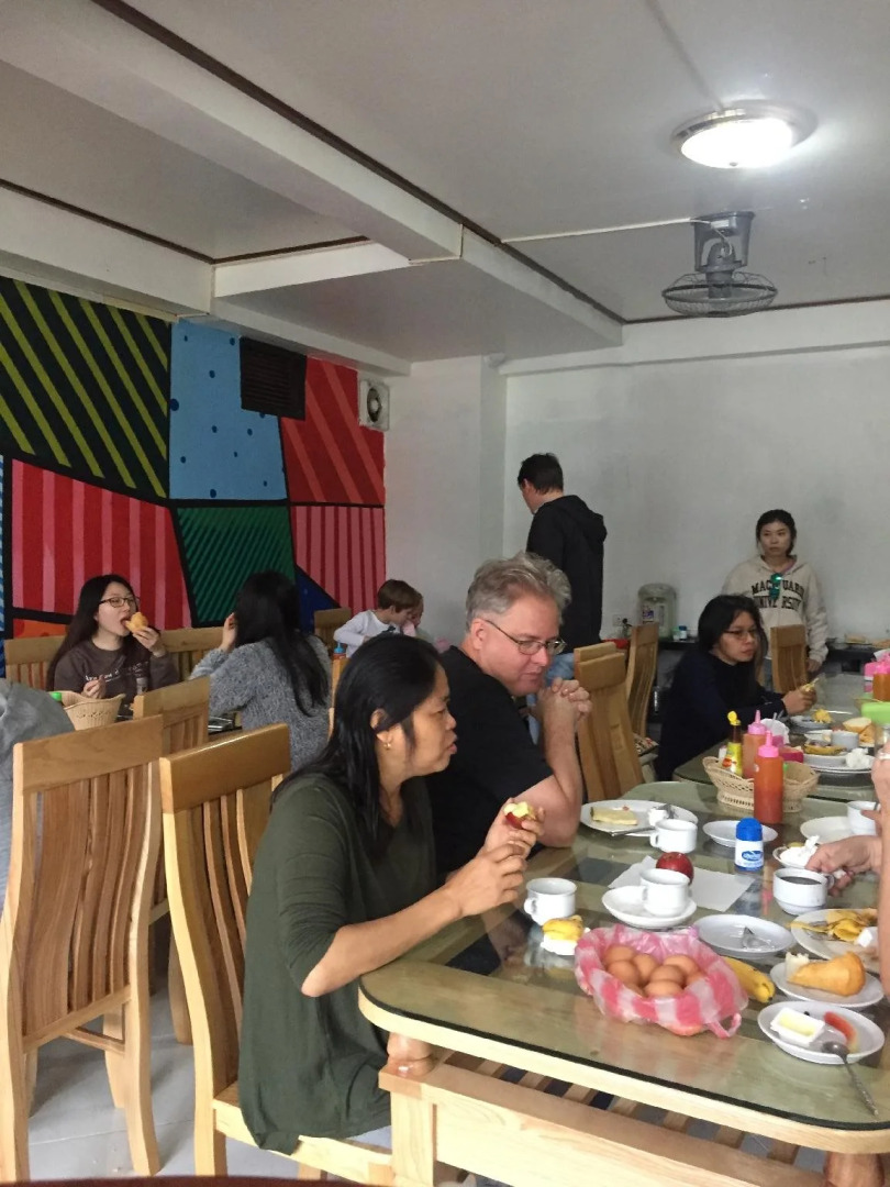 Mountain View Riverside Boutique Hotel