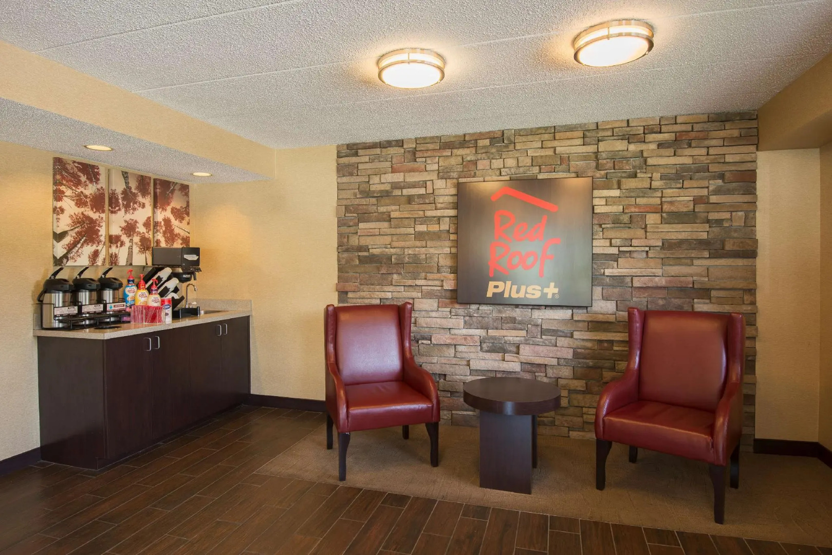 Red Roof Inn PLUS+ Chicago - Willowbrook