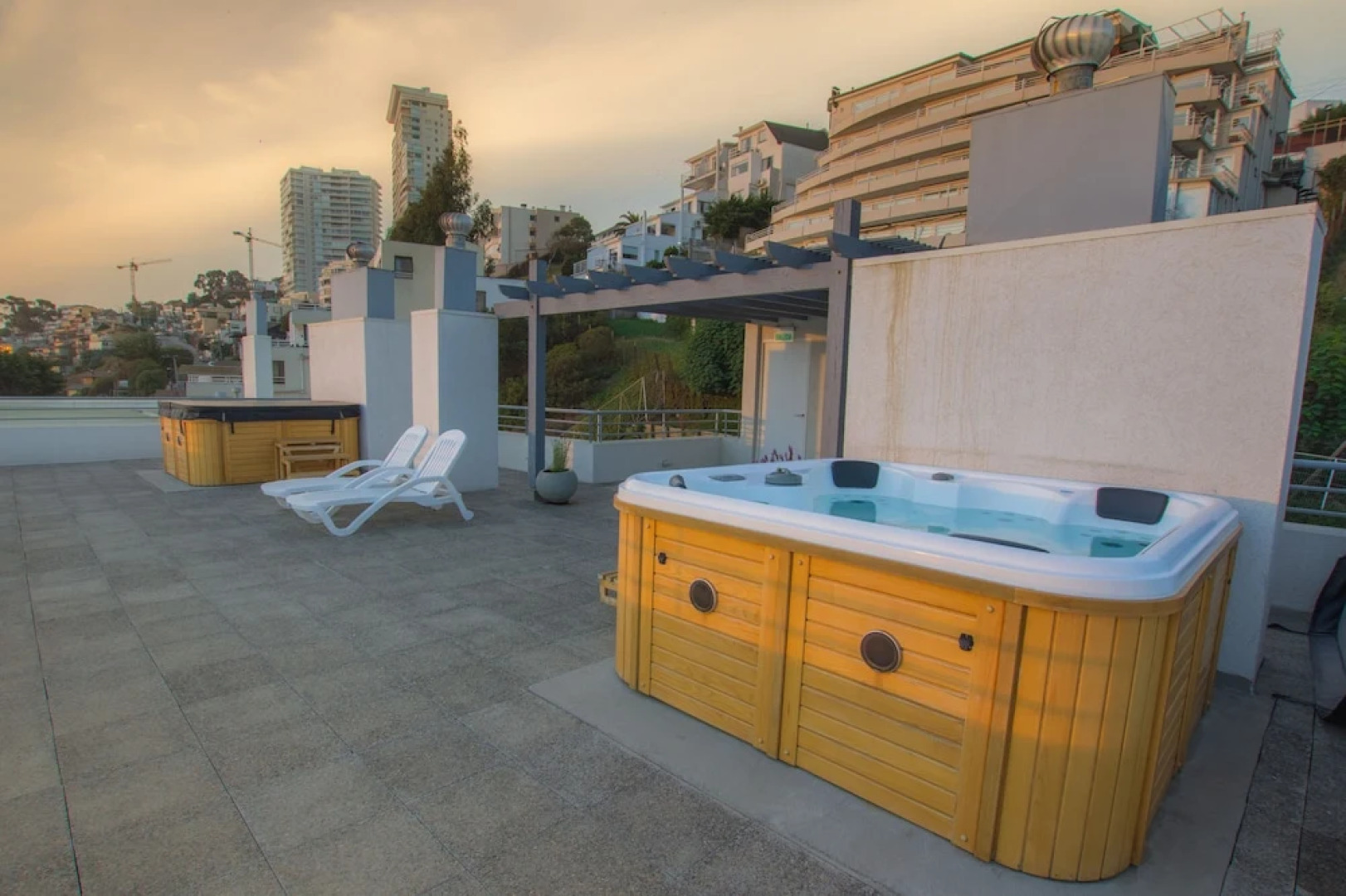 Oceana Suites Bellavista