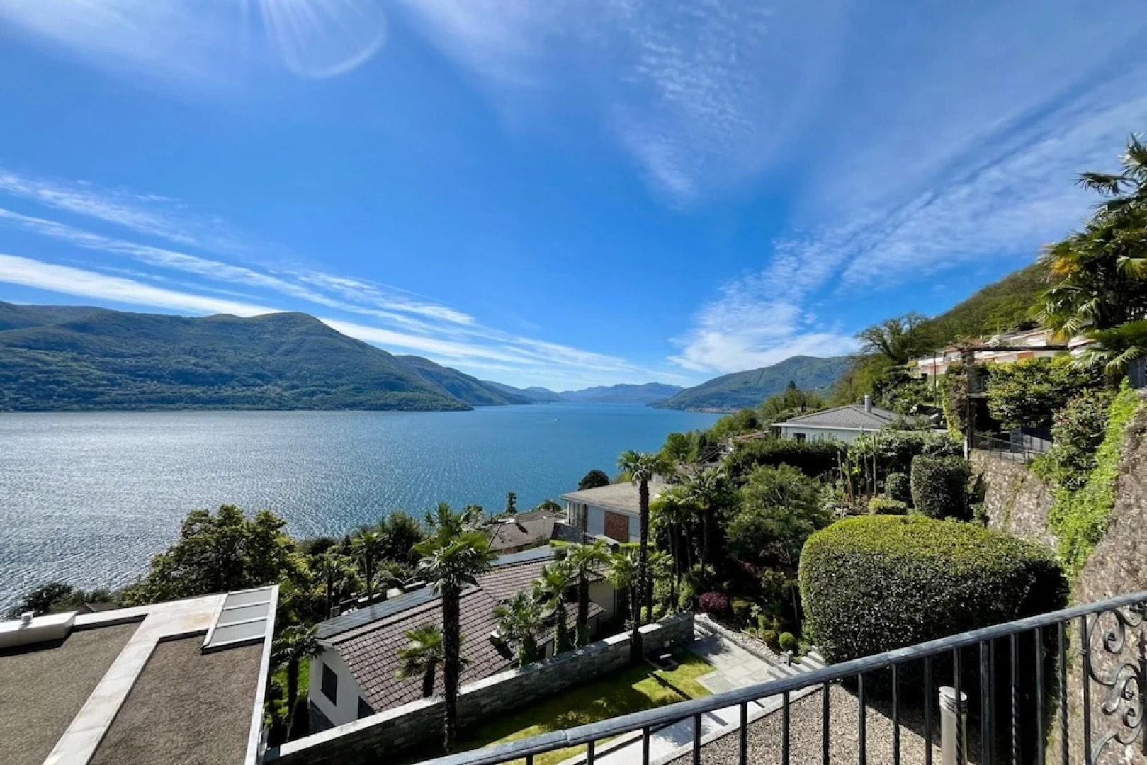 Peace Over the Lake Room 1