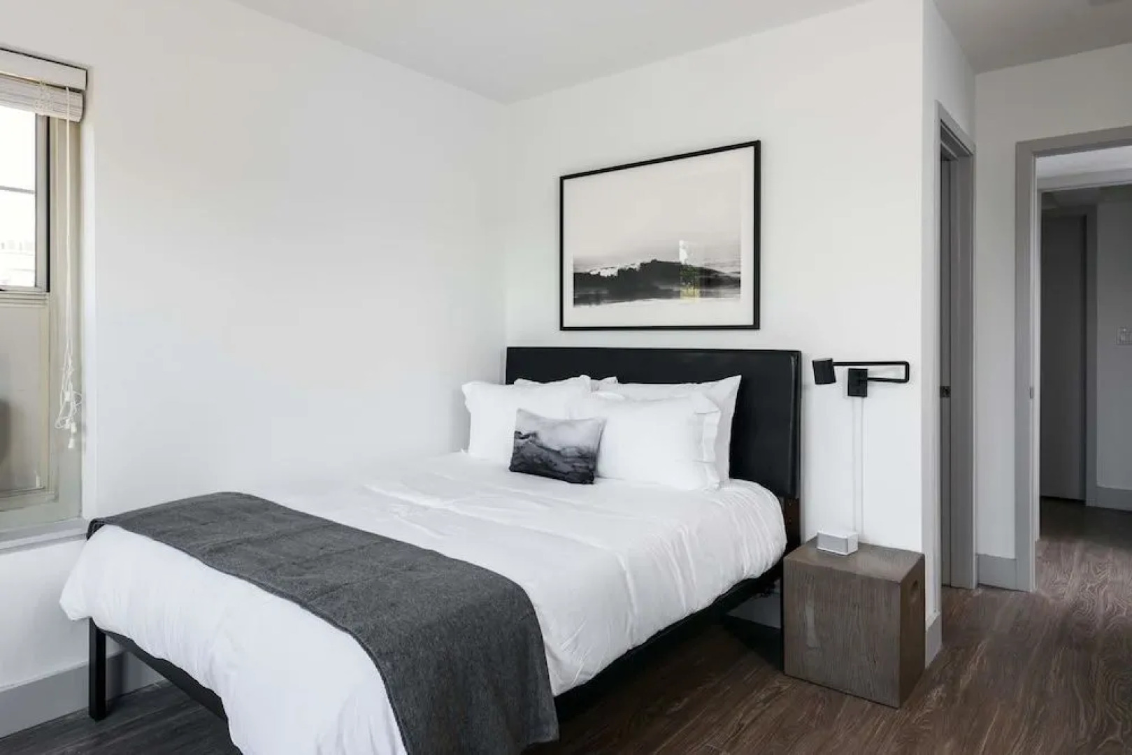 MONTCLAIR - Modern CWE Apts near BJC by Zencity