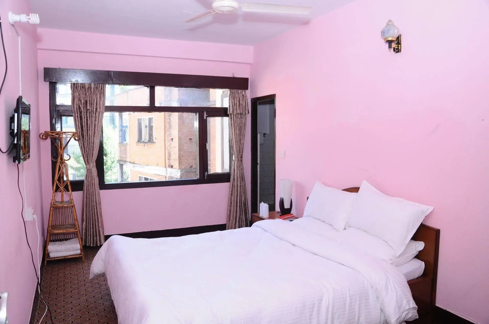 Hotel Himalayan Travellers Inn