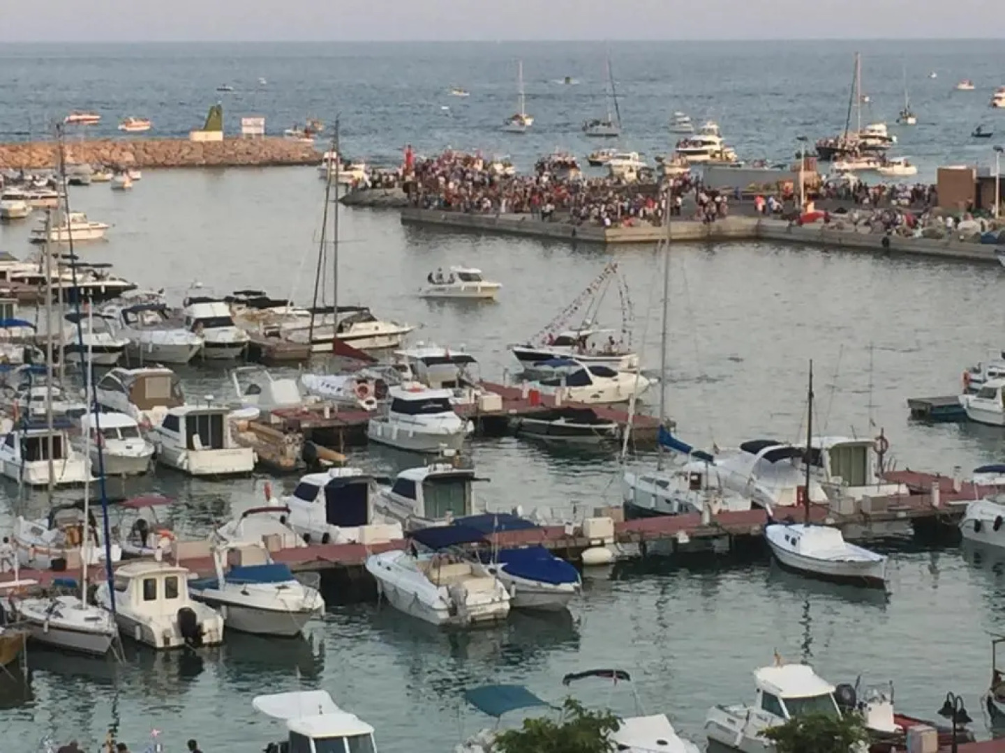 2 dorm.A/A.Vista mar.WiFi.Gym.Sauna.Terraza.Parking.