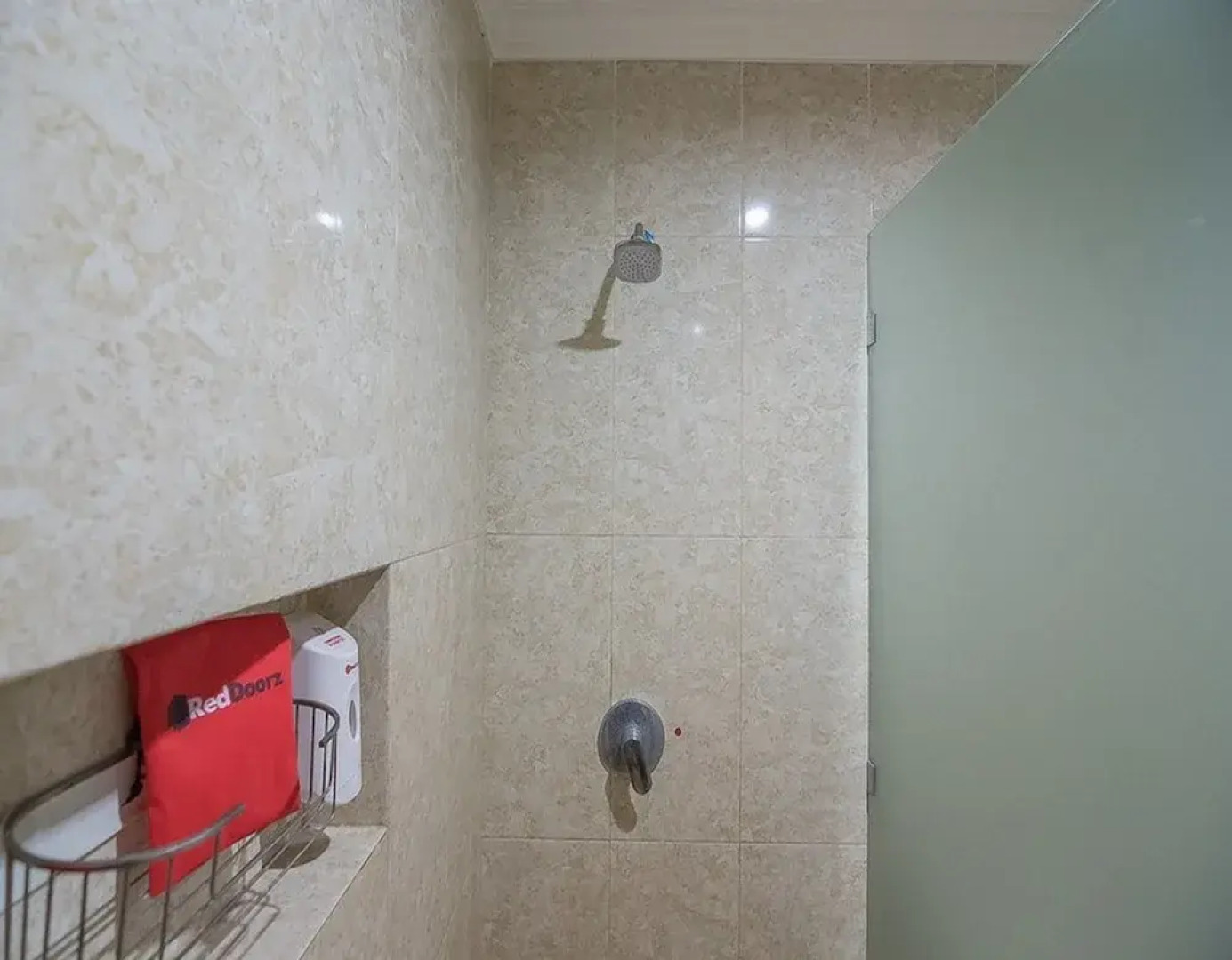 RedDoorz near Desa Wisata Kasongan