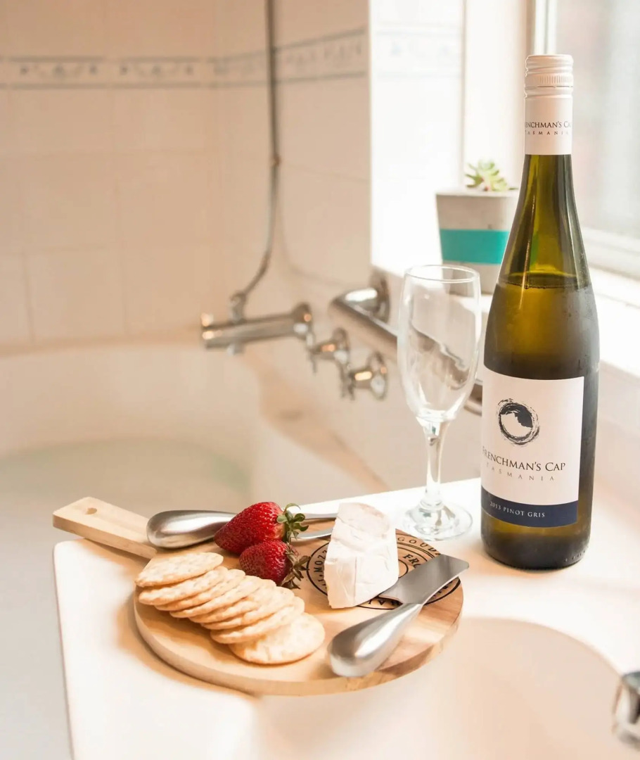 Adina Place Motel Apartments