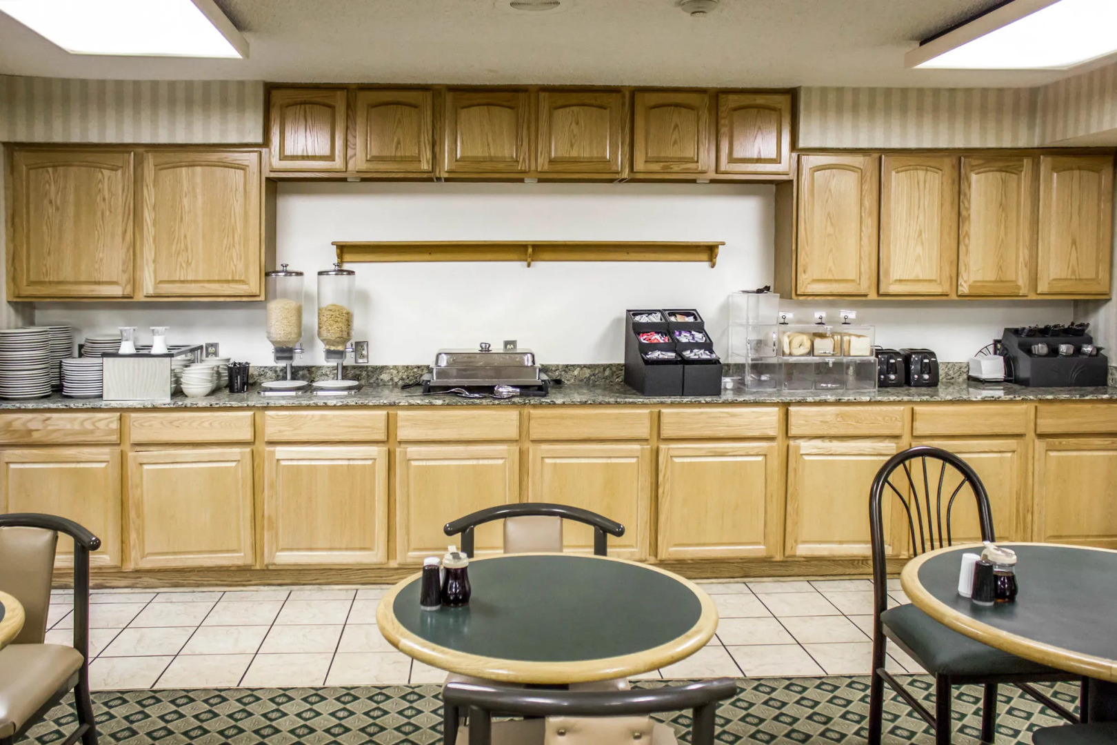 Country Inn & Suites by Radisson Erie