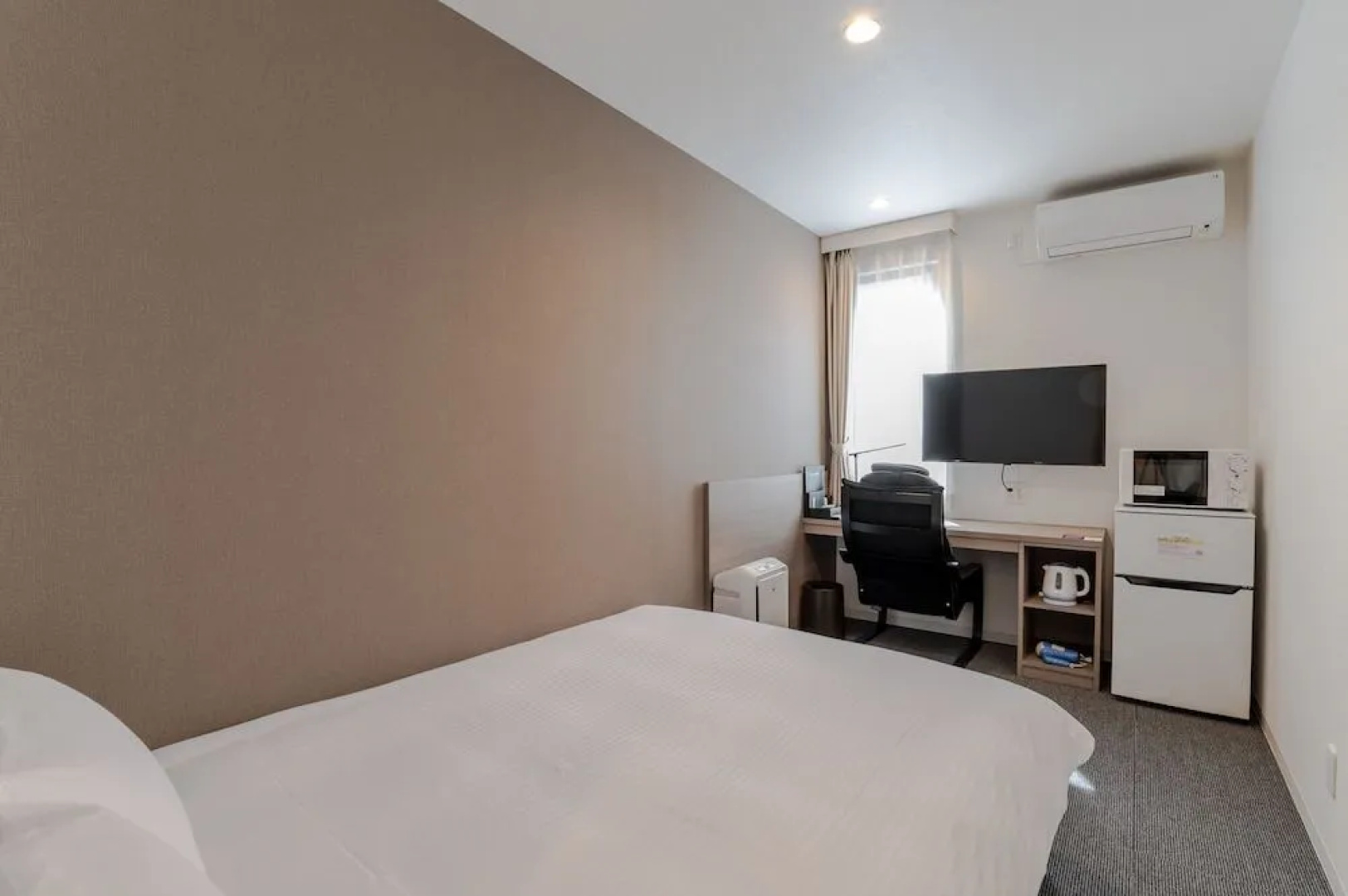 HOTEL R9 The Yard Uki