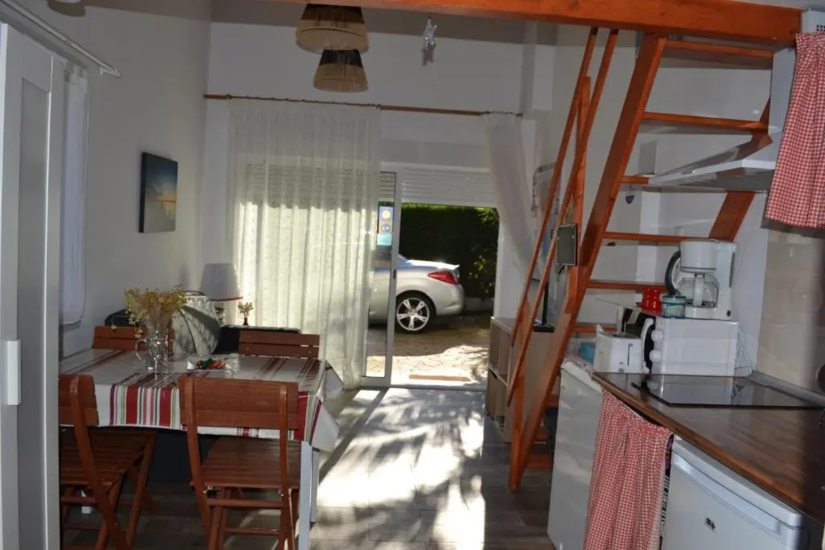 APPARTEMENT LES HIRONDELLES 2KM PLAGE-WiFI-JARDIN-PARKING-DRAPS ET SERVIETTES