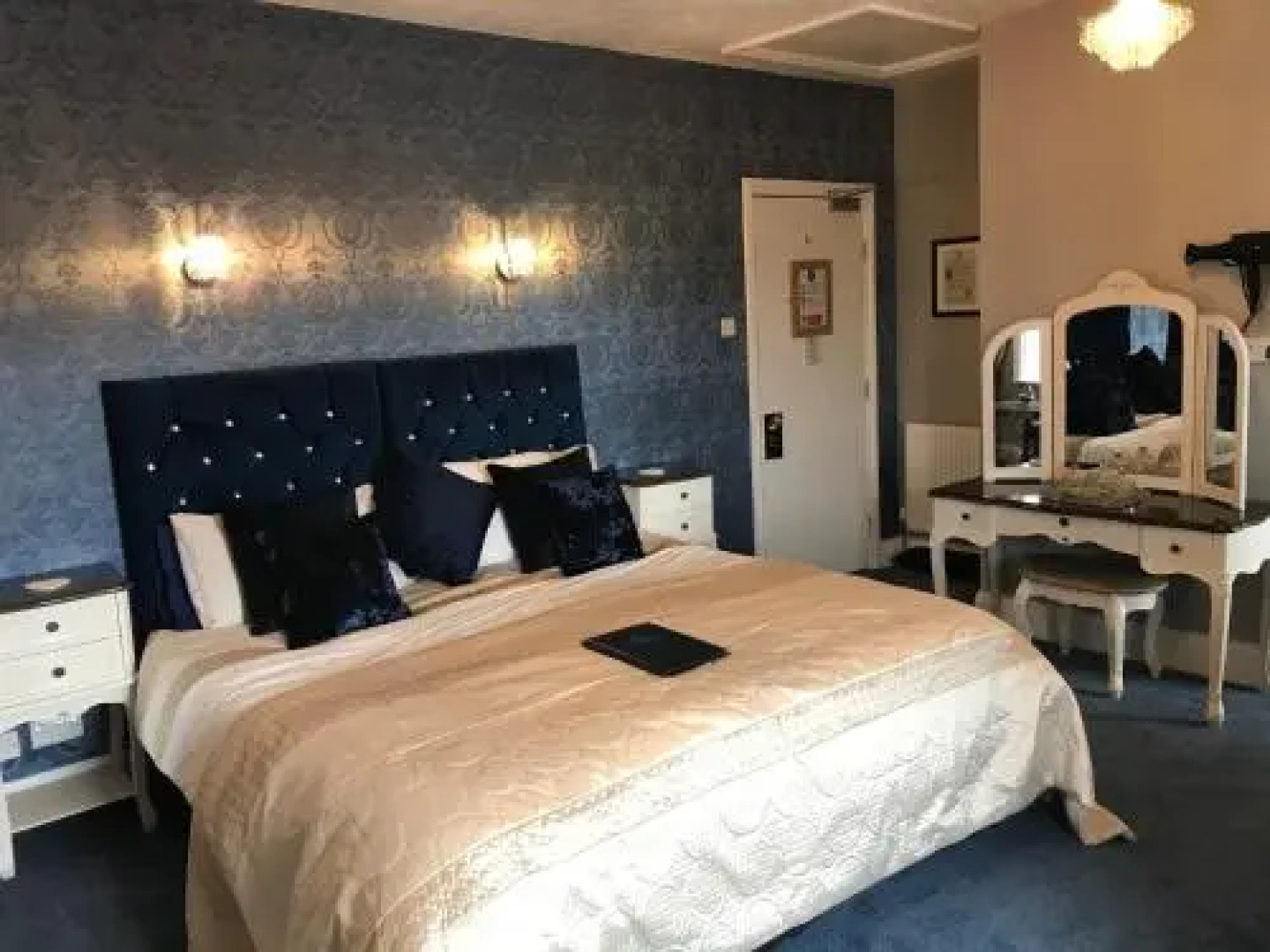 Glendale Guest House