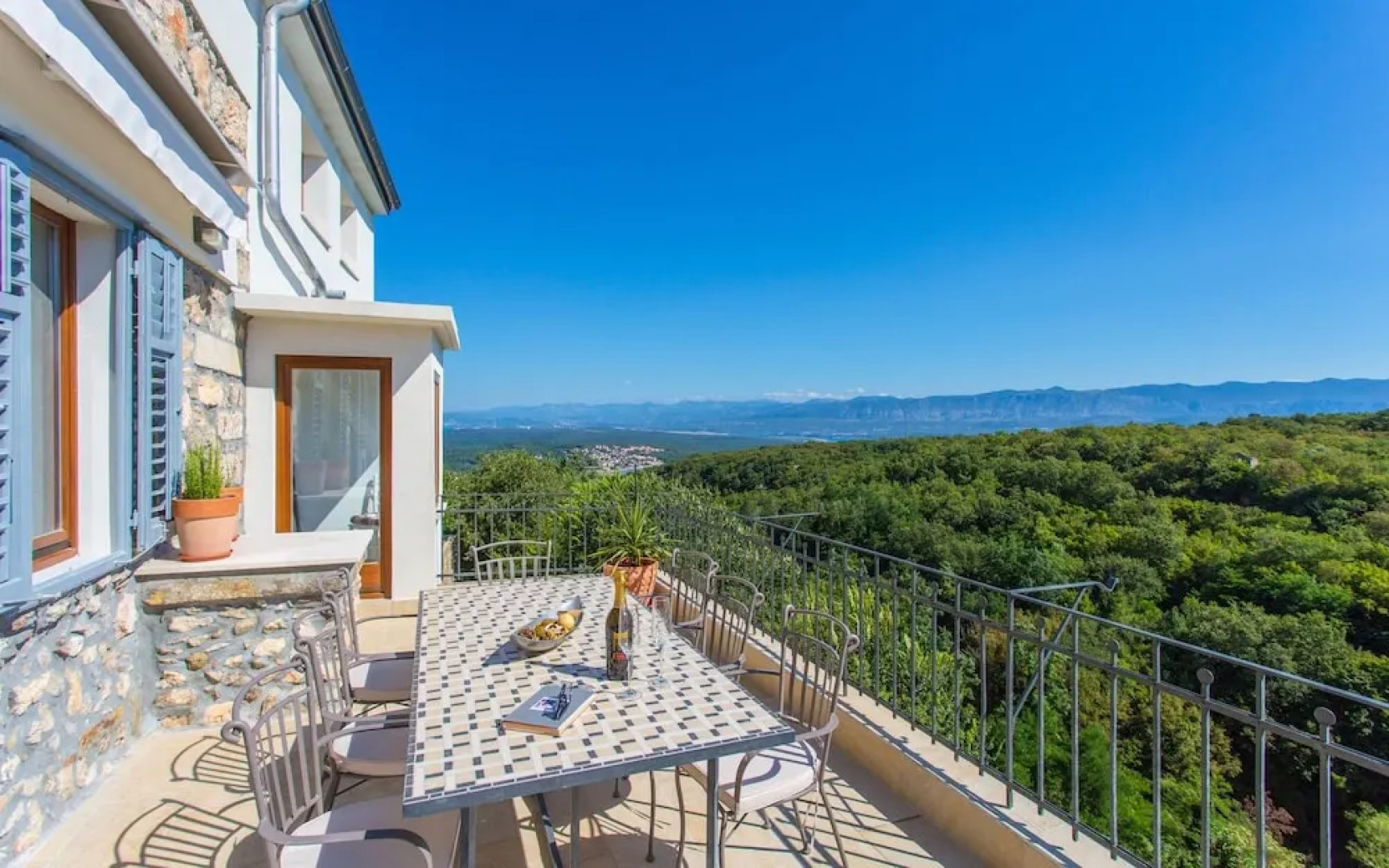 Villa With 4 Bedrooms in Dobrinj, With Private Pool, Furnished Terrace