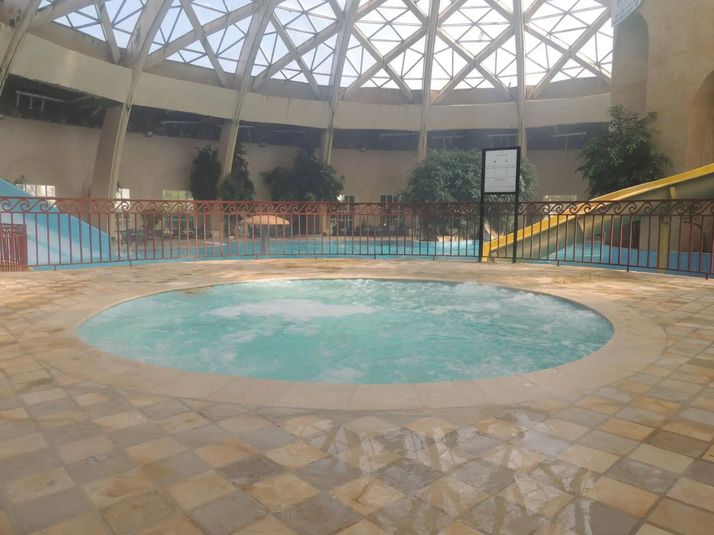 Suites hotel les charmilles & spa