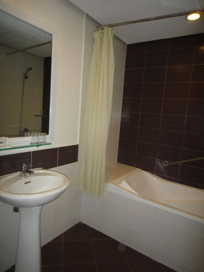 Premiere Citi Suites